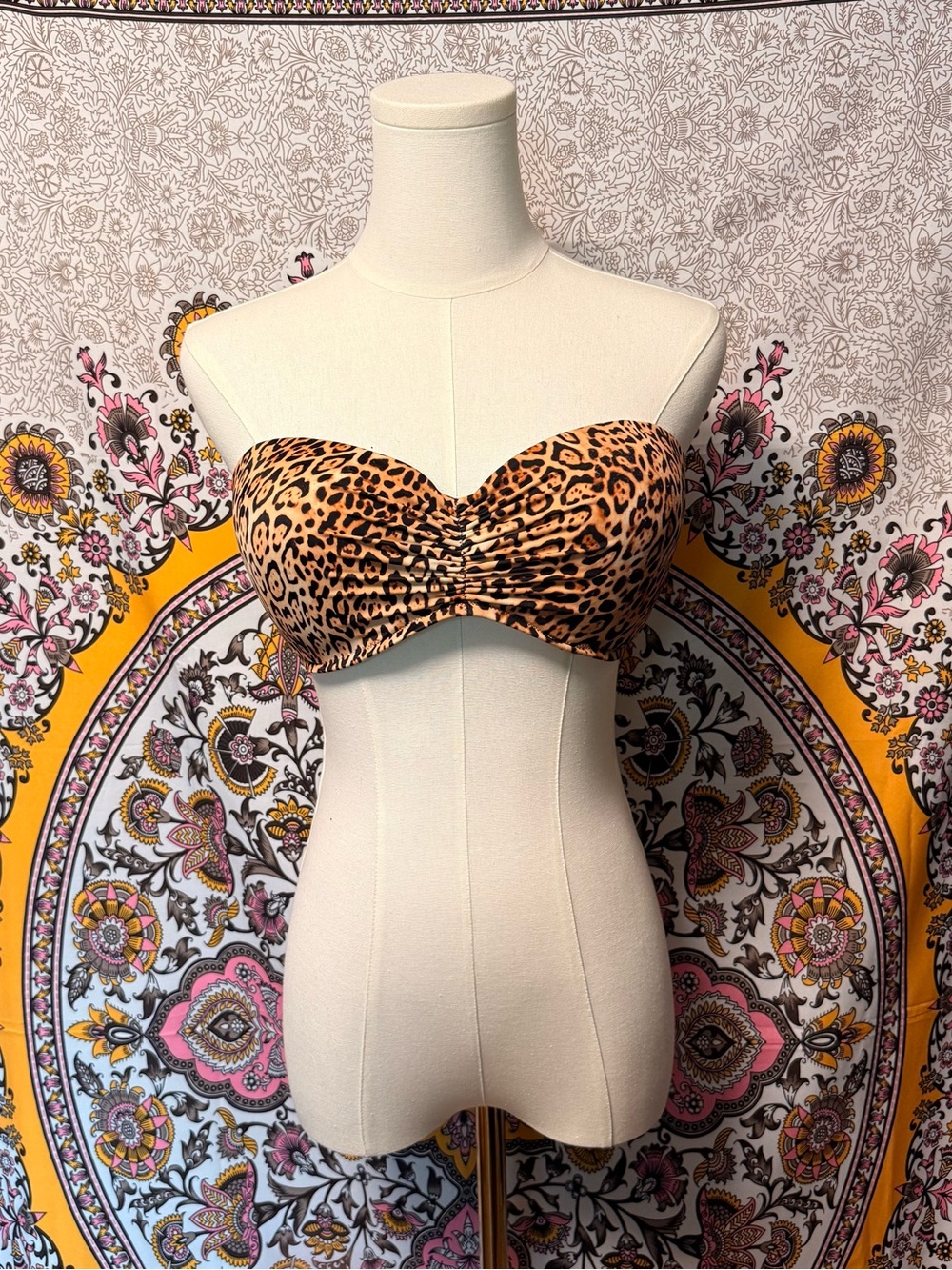Victoria's Secret Leopard Print Strapless Bandeau - 34DD